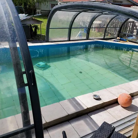 Mobil Chez L Habitants 캠프장 *