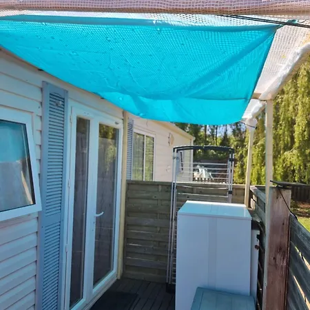 Mobil Chez L Habitants 생장드몽