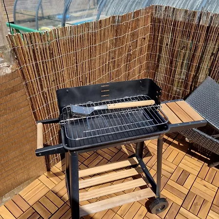 캠프장 Mobil Chez L Habitants 생장드몽