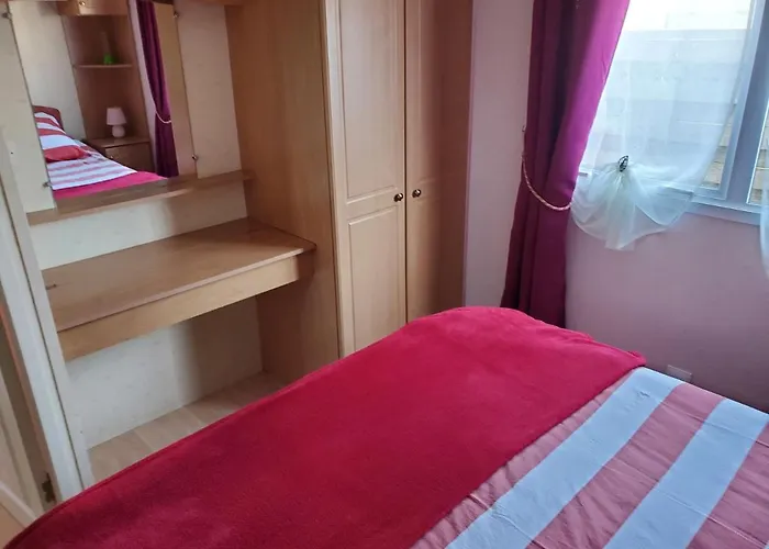 Mobil Chez L Habitants Кемпинг Сен-Жан-де-Мон