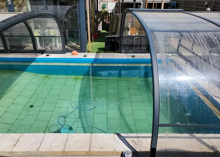 Mobil Chez L Habitants * Сен-Жан-де-Мон