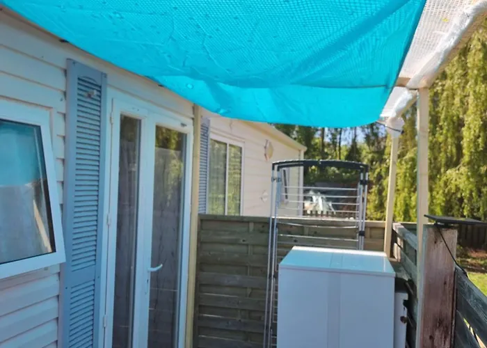 Mobil Chez L Habitants Сен-Жан-де-Мон